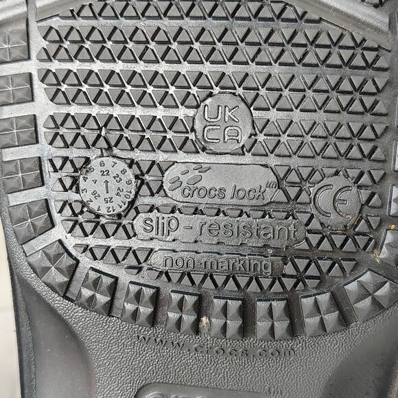 CROCS On The Clock Work Shoes Clogs Slip On Black Slip Resistant Mens 6 Womens 8 - Picture 8 of 11